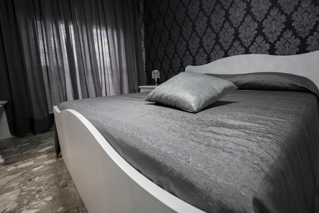 Deluxe King Room,727042456:JPEG