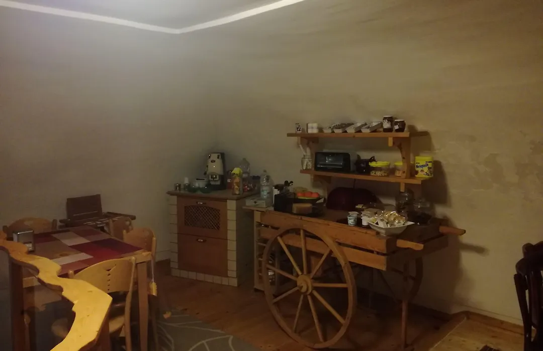 B&B Pompeilog-1
